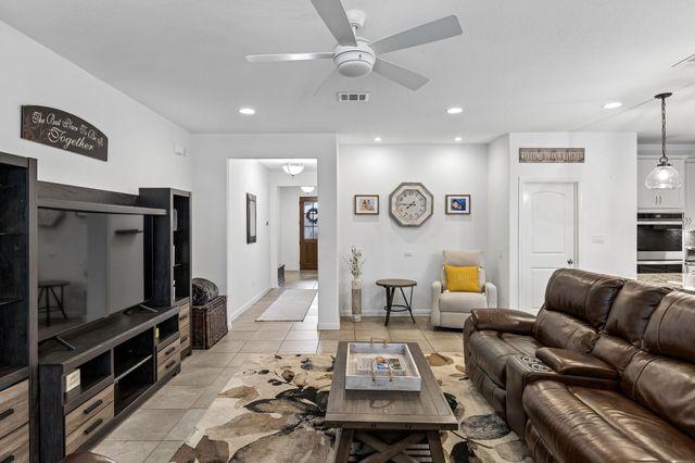 425 Windom WAY, Georgetown, TX 78626