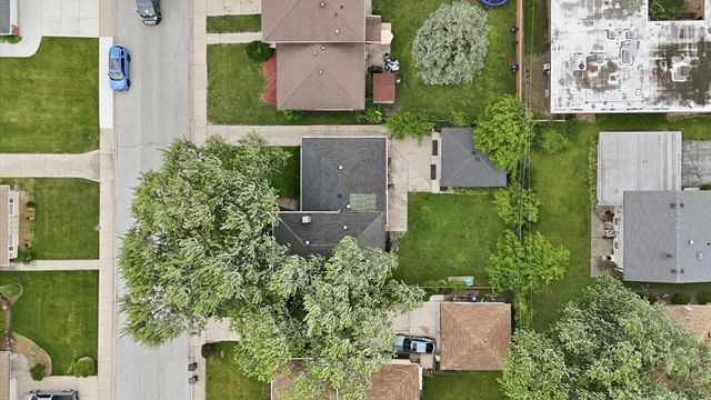 15342 DOBSON Avenue, South Holland, IL 60473