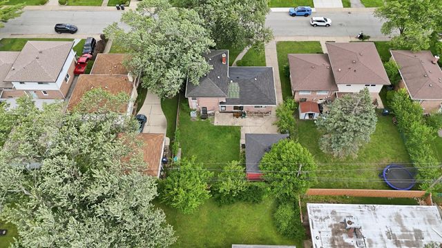 15342 DOBSON Avenue, South Holland, IL 60473