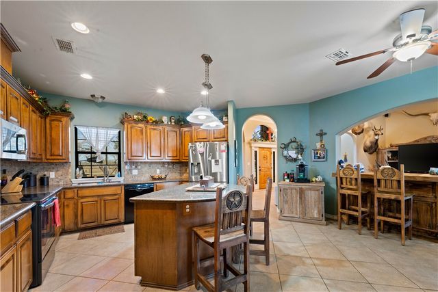 790 Fm 70, Sandia, TX 78383