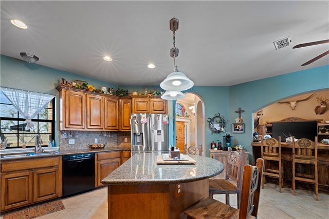 790 Fm 70, Sandia, TX 78383