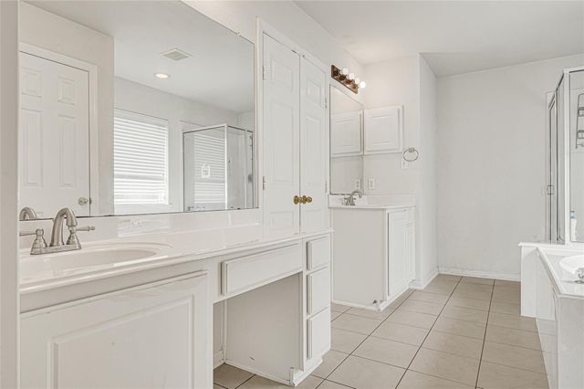 10202 Squirehill Court, Houston, TX 77070