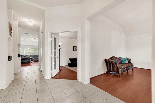 10202 Squirehill Court, Houston, TX 77070