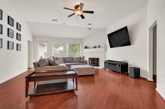 10202 Squirehill Court, Houston, TX 77070