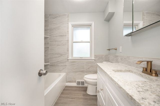 7520 W Wallings Road, North Royalton, OH 44133