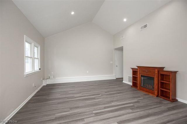 7520 W Wallings Road, North Royalton, OH 44133