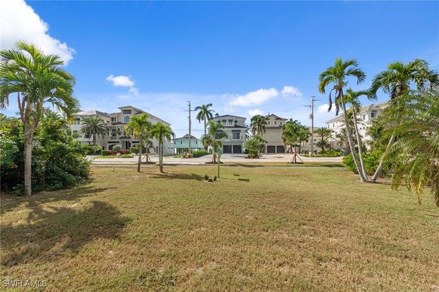 26450 Bay RD, Bonita Springs, FL 34134