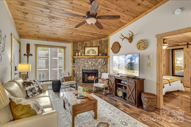 148 Royal Oaks Drive 231, Blowing Rock, NC 28605