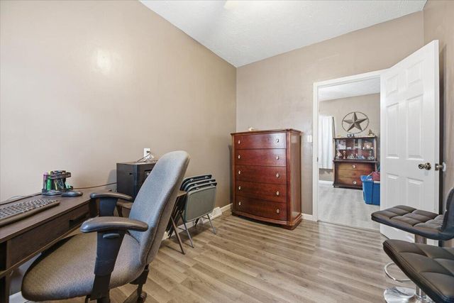 1908 S 10TH Street, Council Bluffs, IA 51501