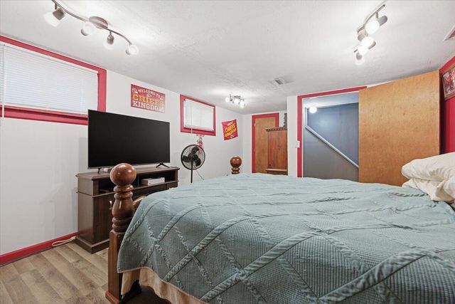 1908 S 10TH Street, Council Bluffs, IA 51501