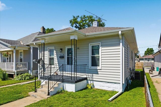 1908 S 10TH Street, Council Bluffs, IA 51501