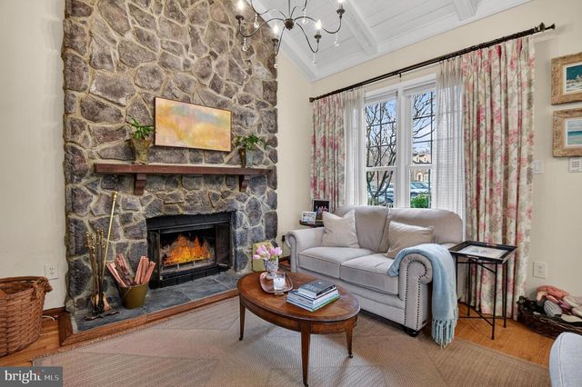 10714 BREWER HOUSE, Rockville, MD 20852