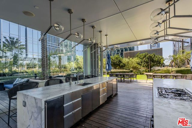 877 Francisco Street 1903, Los Angeles, CA 90017