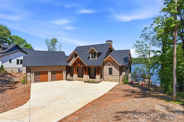 8058 Edgewater Drive, Norwood, NC 28128