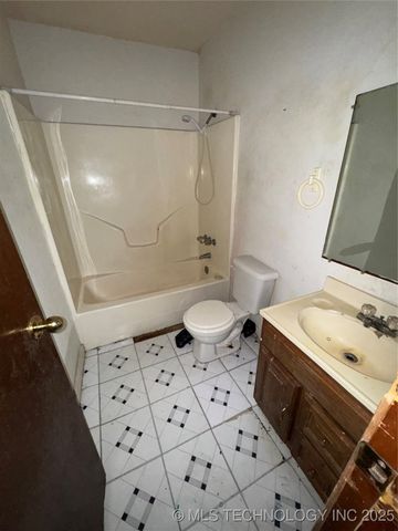 411 W 12th Street, Okmulgee, OK 74447