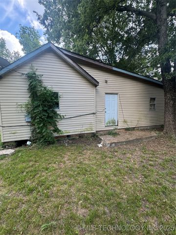411 W 12th Street, Okmulgee, OK 74447