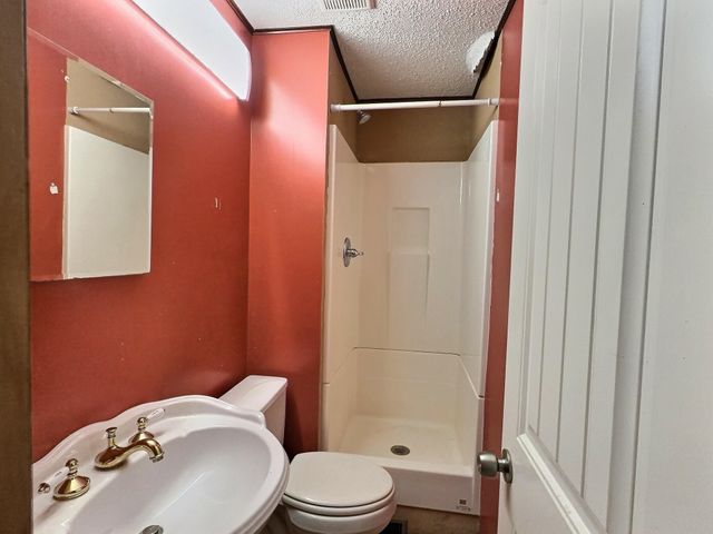 1528 N Yale Blvd, Wichita, KS 67208