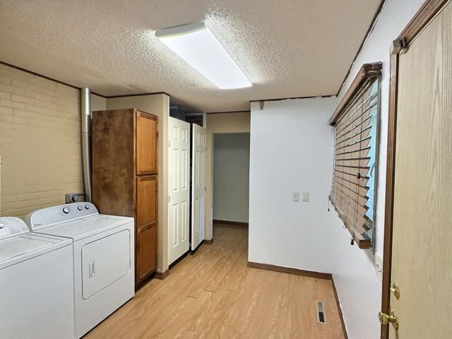 1528 N Yale Blvd, Wichita, KS 67208