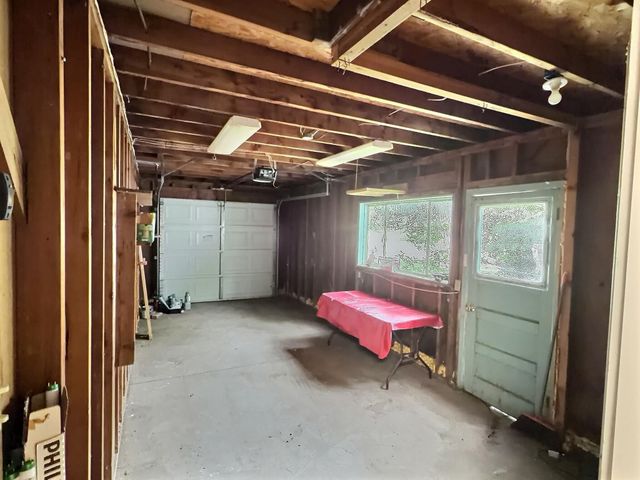 1528 N Yale Blvd, Wichita, KS 67208