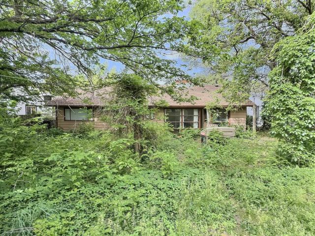 1528 N Yale Blvd, Wichita, KS 67208