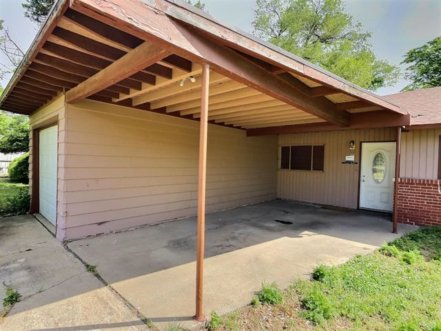 1528 N Yale Blvd, Wichita, KS 67208