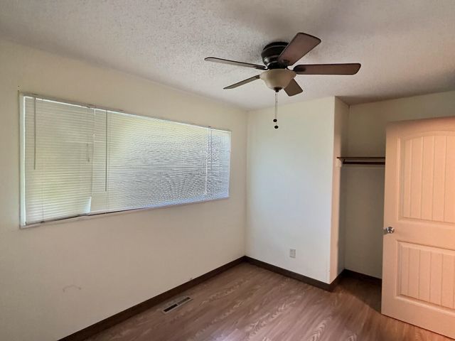 1528 N Yale Blvd, Wichita, KS 67208