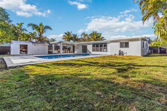 5420 Lincoln St, Hollywood, FL 33021