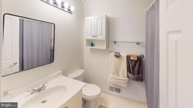 3 FILLMORE PL, Lawrence Township, NJ 08648