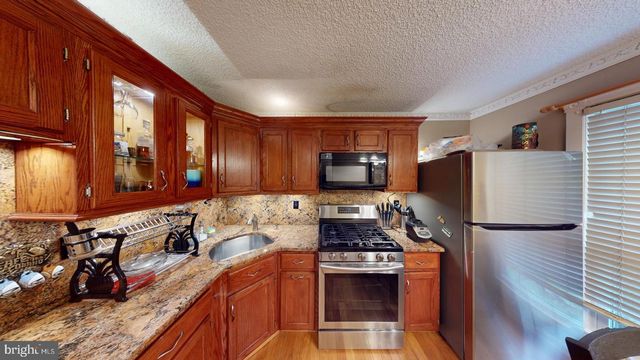 3 FILLMORE PL, Lawrence Township, NJ 08648