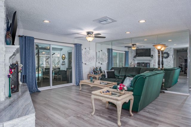 501 LAKEVIEW DRIVE, Oldsmar, FL 34677