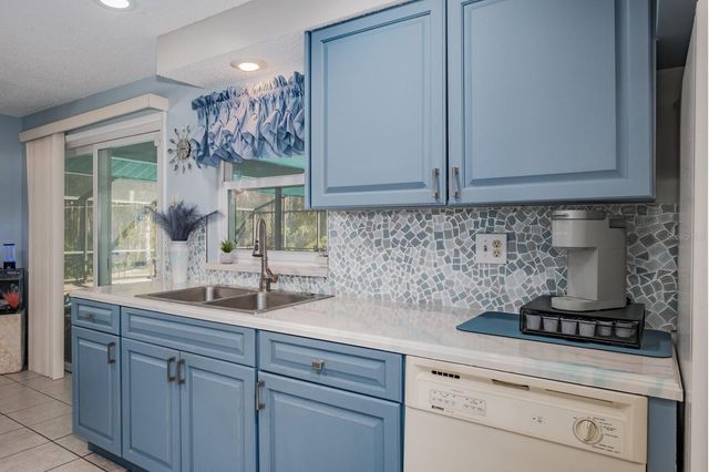 501 LAKEVIEW DRIVE, Oldsmar, FL 34677