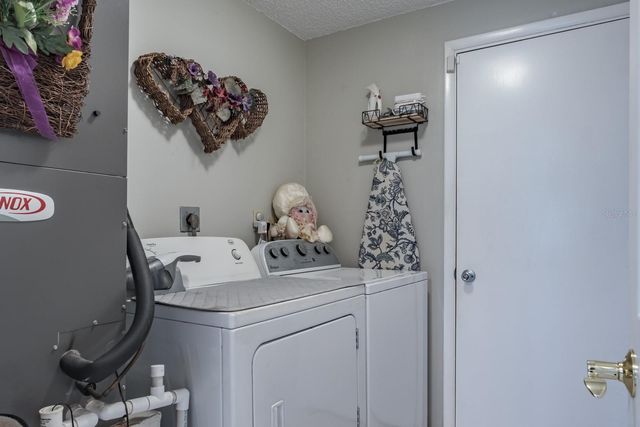 501 LAKEVIEW DRIVE, Oldsmar, FL 34677