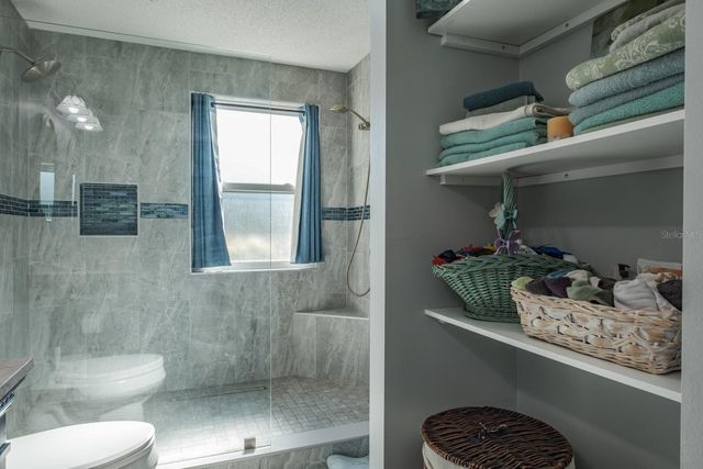 501 LAKEVIEW DRIVE, Oldsmar, FL 34677