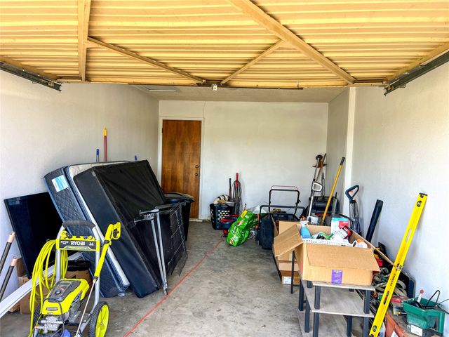 810 N Avenue F, Clifton, TX 76634