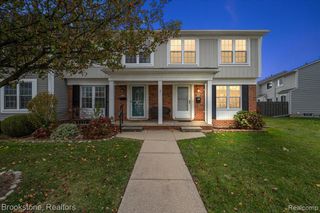 36702 Park Place Drive, Sterling Heights, MI 48310