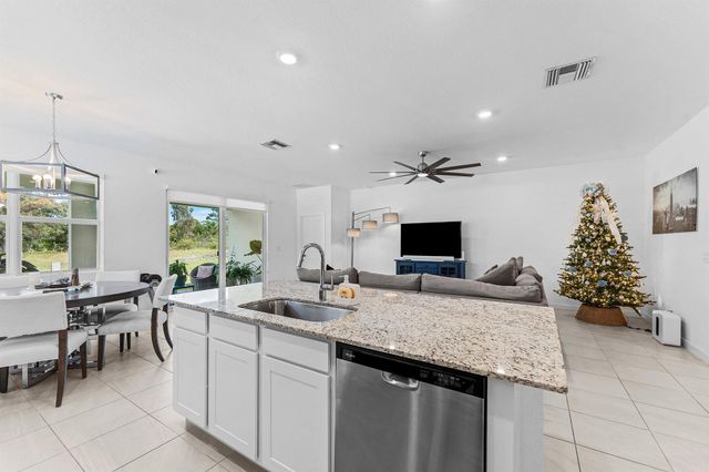 5958 SE Sky Blue Circle, Stuart, FL 34997