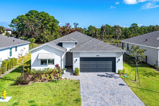 5958 SE Sky Blue Circle, Stuart, FL 34997
