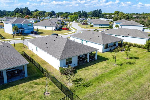 5958 SE Sky Blue Circle, Stuart, FL 34997