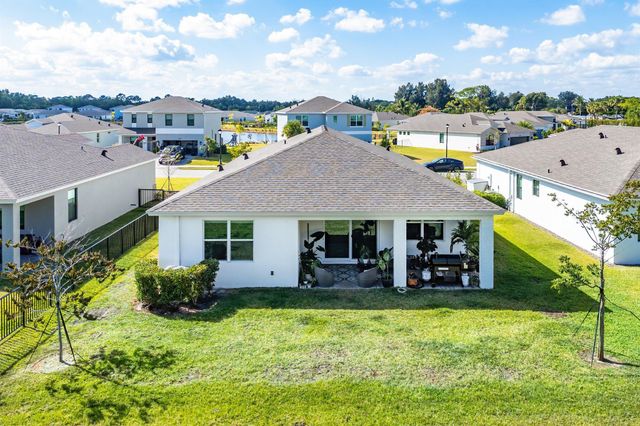 5958 SE Sky Blue Circle, Stuart, FL 34997