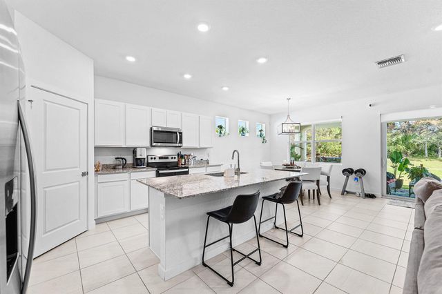 5958 SE Sky Blue Circle, Stuart, FL 34997