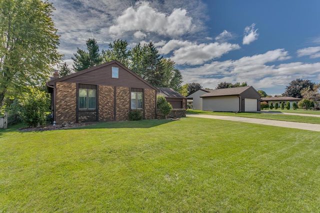 2317 W APPLEGATE DRIVE, Appleton, WI 54914