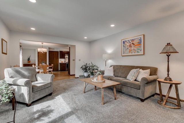 2317 W APPLEGATE DRIVE, Appleton, WI 54914