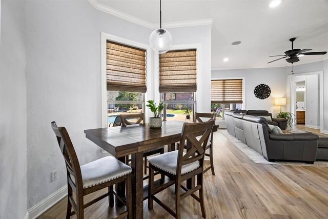 155 Ashbriar Lane, Longview, TX 75605