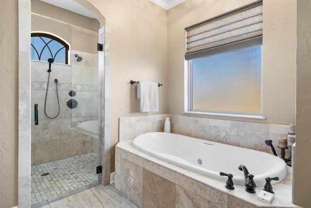 155 Ashbriar Lane, Longview, TX 75605