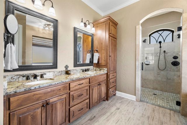 155 Ashbriar Lane, Longview, TX 75605