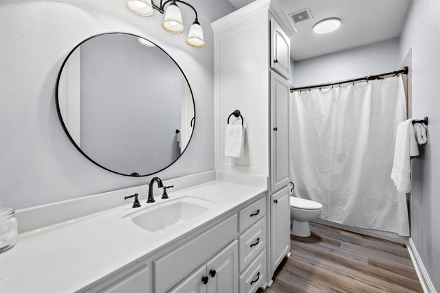 155 Ashbriar Lane, Longview, TX 75605