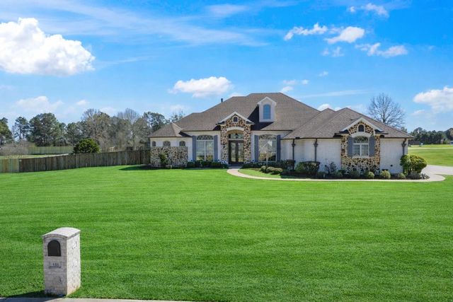 155 Ashbriar Lane, Longview, TX 75605