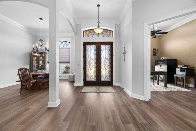 155 Ashbriar Lane, Longview, TX 75605