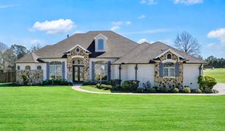 155 Ashbriar Lane, Longview, TX 75605