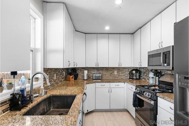 782 W Renette Ave, El Cajon, CA 92020